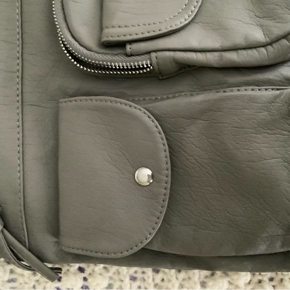 Gray Messenger Bag with Multiple Compartments - Picture 2 of 9